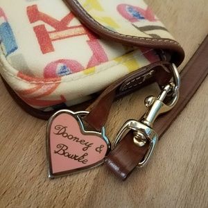 Dooney & Bourke | Wristlet